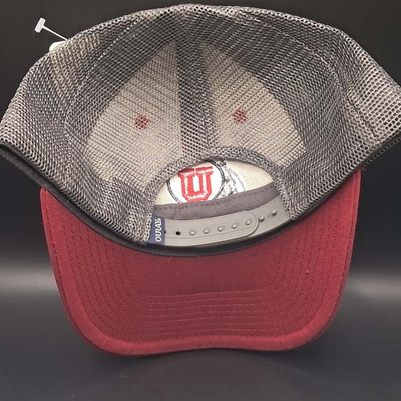 University Of Utah Red and Gray Trucker Hat with Logo - Picture 2 of 2